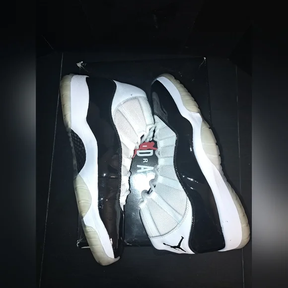 Jordan 11 Retro High Concord Men's Sneakers Size 13.